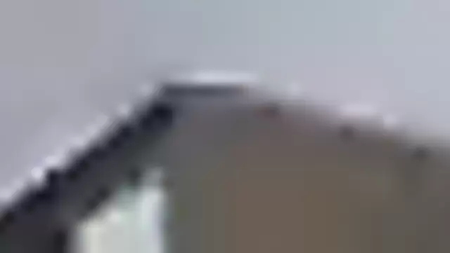 Узбек трахнул в рот и киску подругу девушки